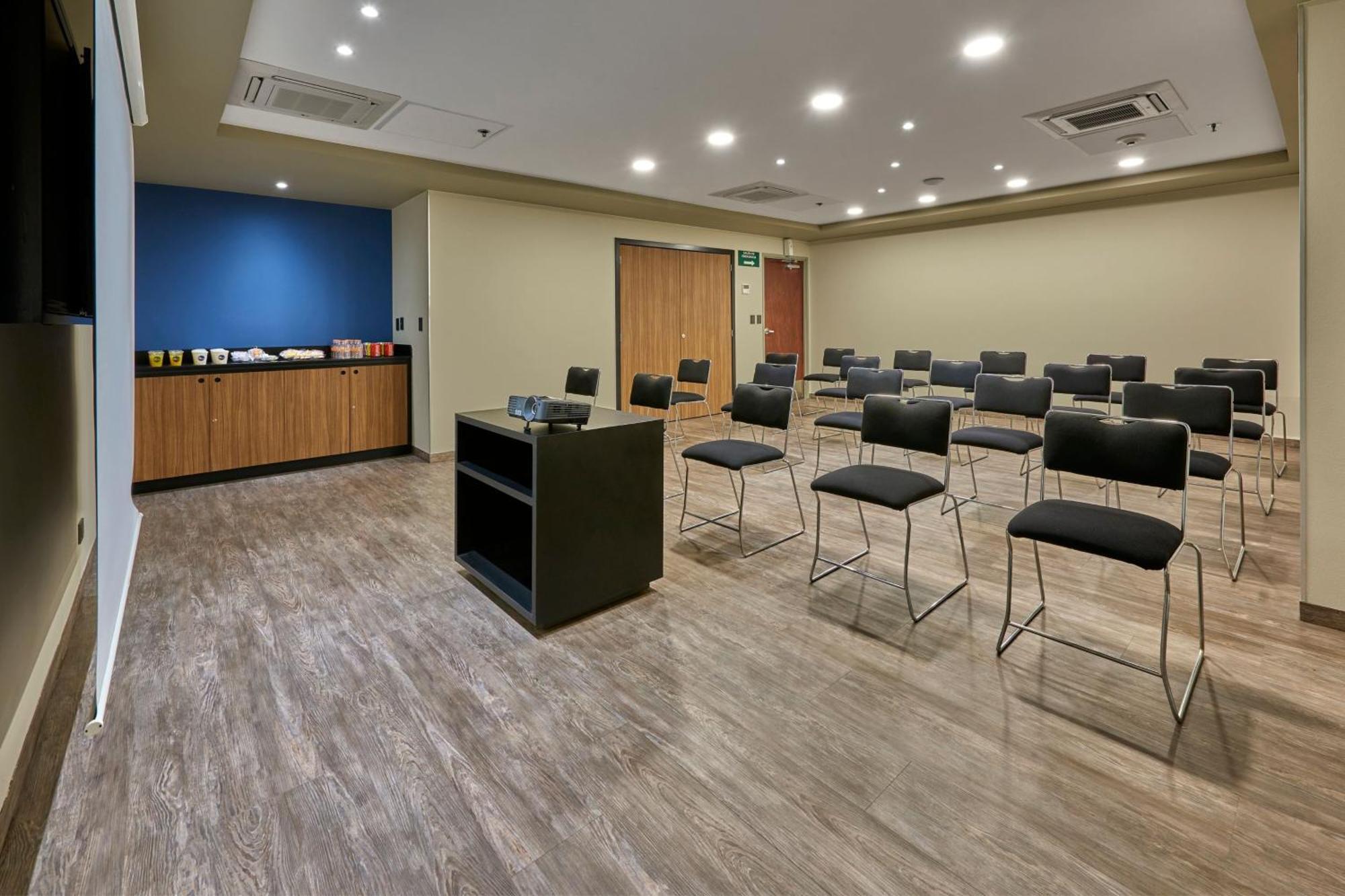 City Express By Marriott Irapuato Ngoại thất bức ảnh